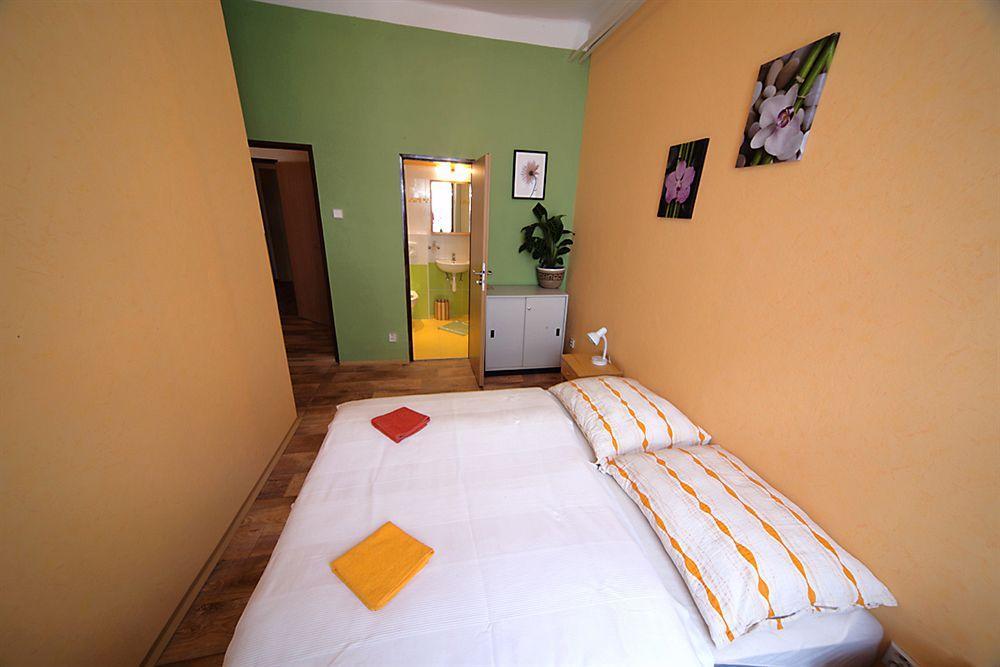 Homer - Old Town Square Hostel Praha