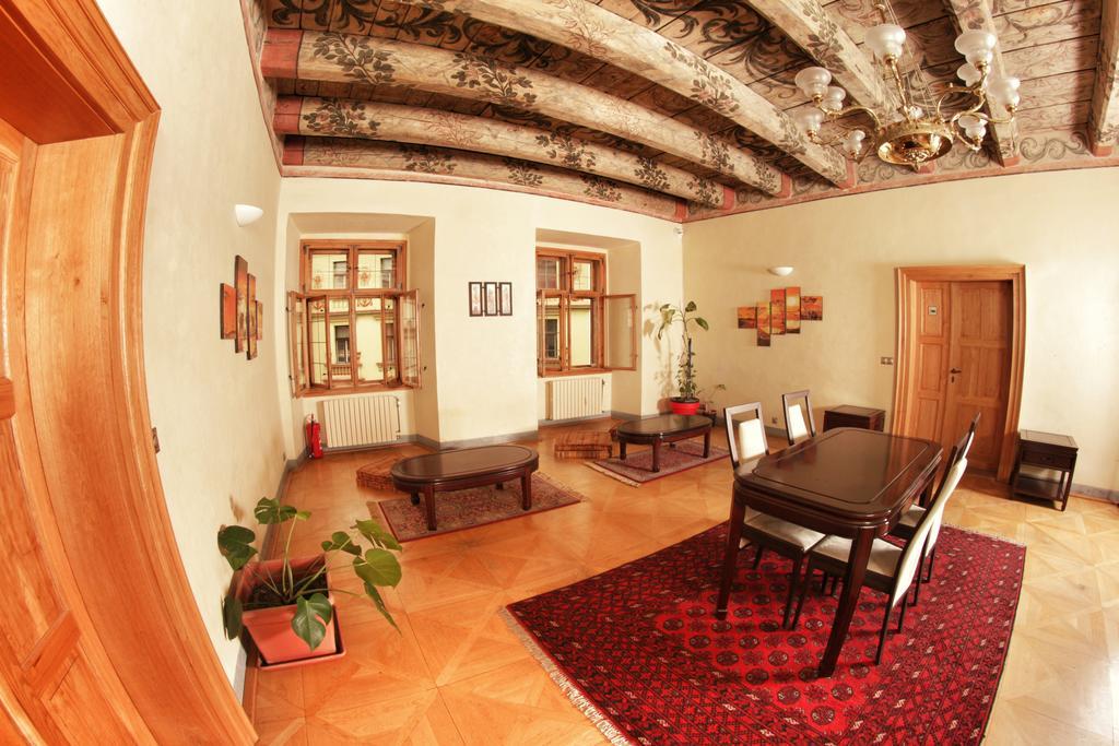 Homer - Old Town Square Hostel Praha